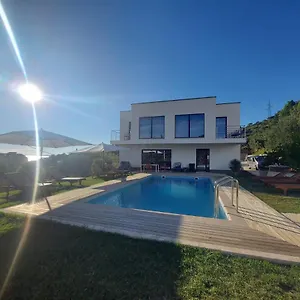 https://villa-joy-4-ever-banjol.primorje-gorskikotar.com