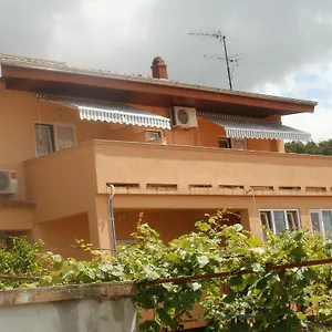 Apartamento And Nediljko
