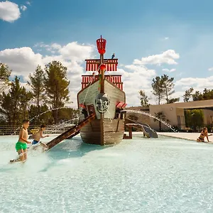 Vakantiepark Mobile Homes Santa Marina, Lanterna Tar-Vabriga